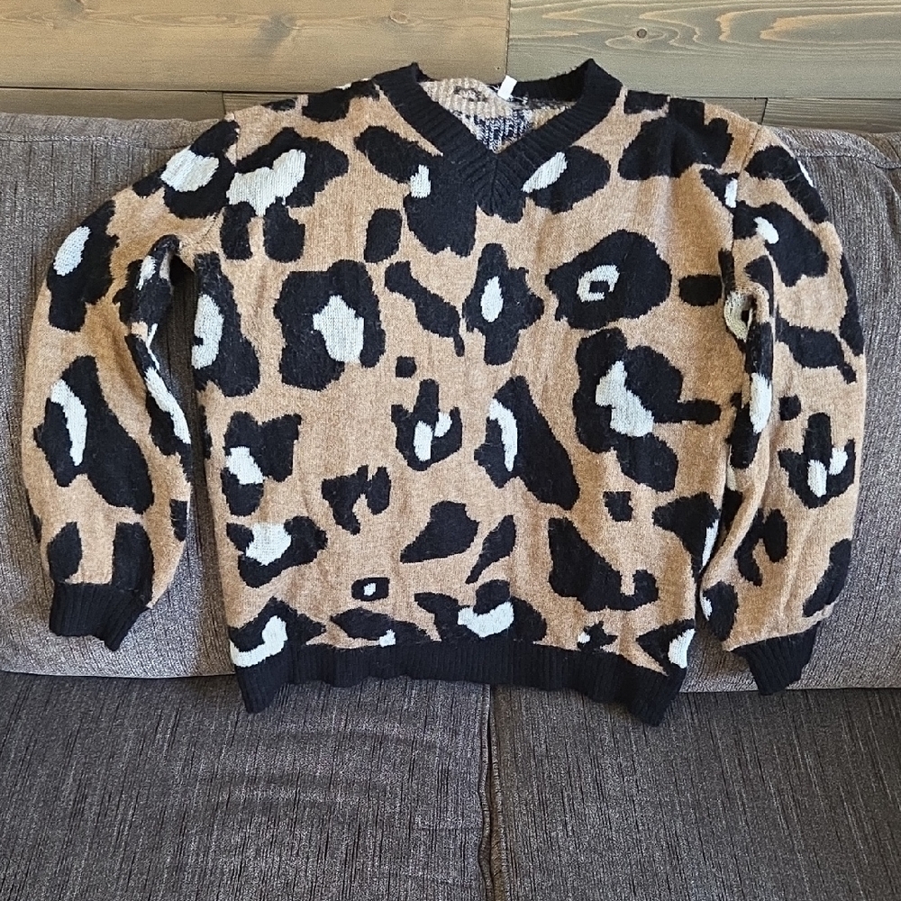 JODIFL Animal Print Knit Sweater